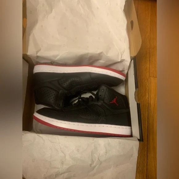 Jordan | Shoes | Air Jordan Sneakers Access Black New 5  display picture 3